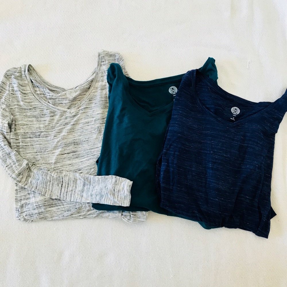 Bundle of Long Sleeve Tee Shirts